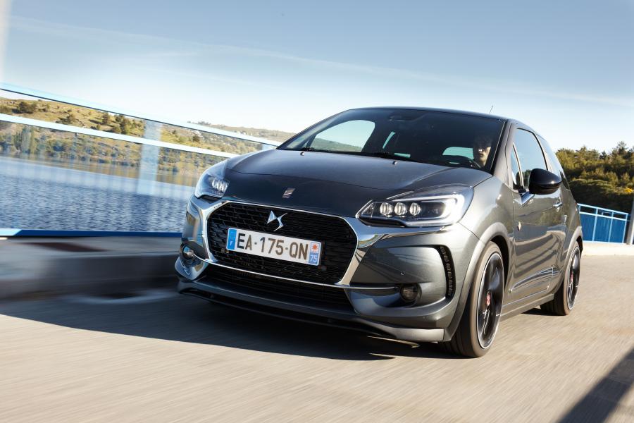 DS 3 Performance 2016 года  (фото 21 из 35)